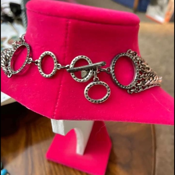 Stella & Dot statement necklace - Picture 3 of 3